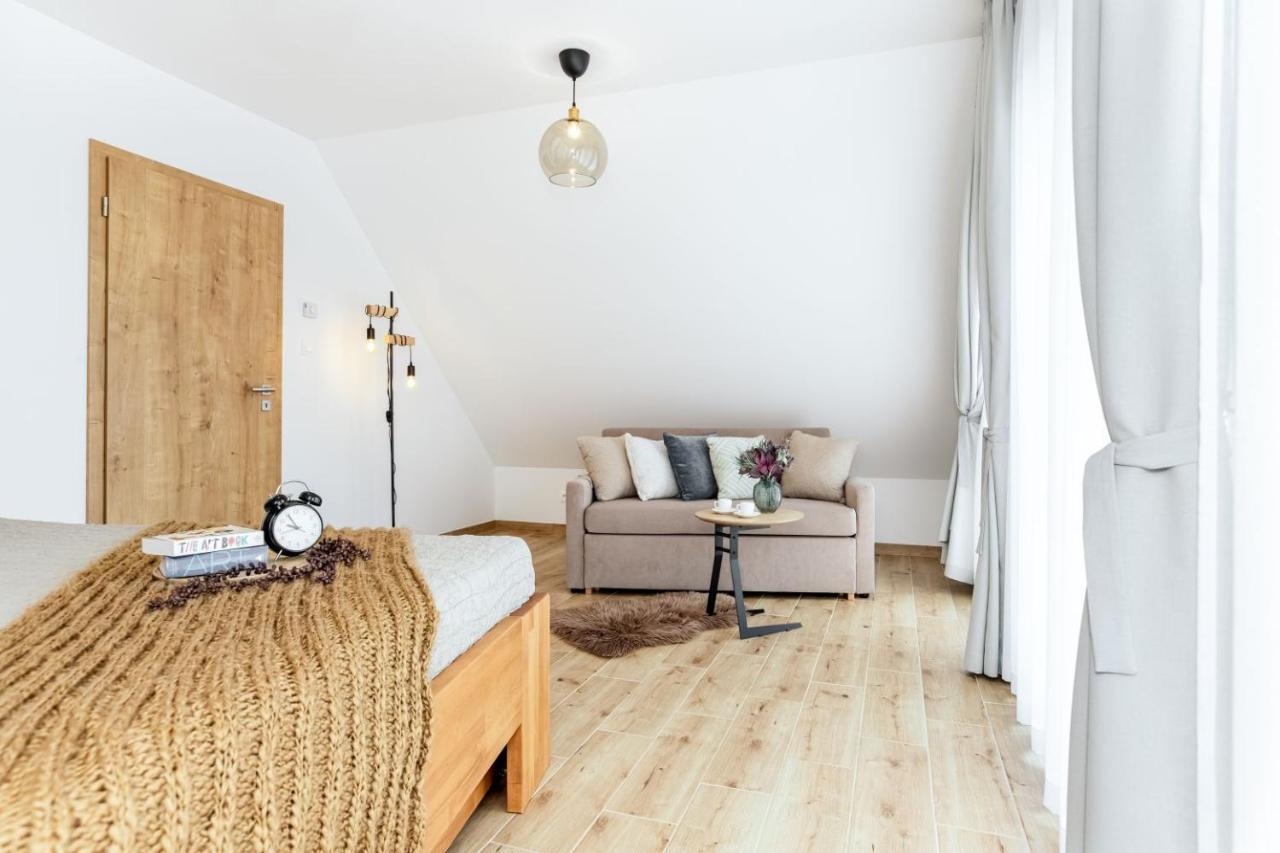 Apartmany Karlovy Dvory Horni Plana Exterior photo